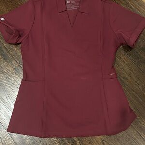 Figs Women's Maroon Short Sleeve Top